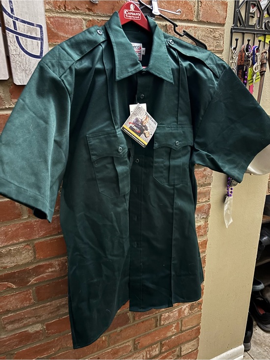 Elbeco Other - NWT Elbeco Dark Green Short-Sleeve Button-Down Tactical Utility Shirt